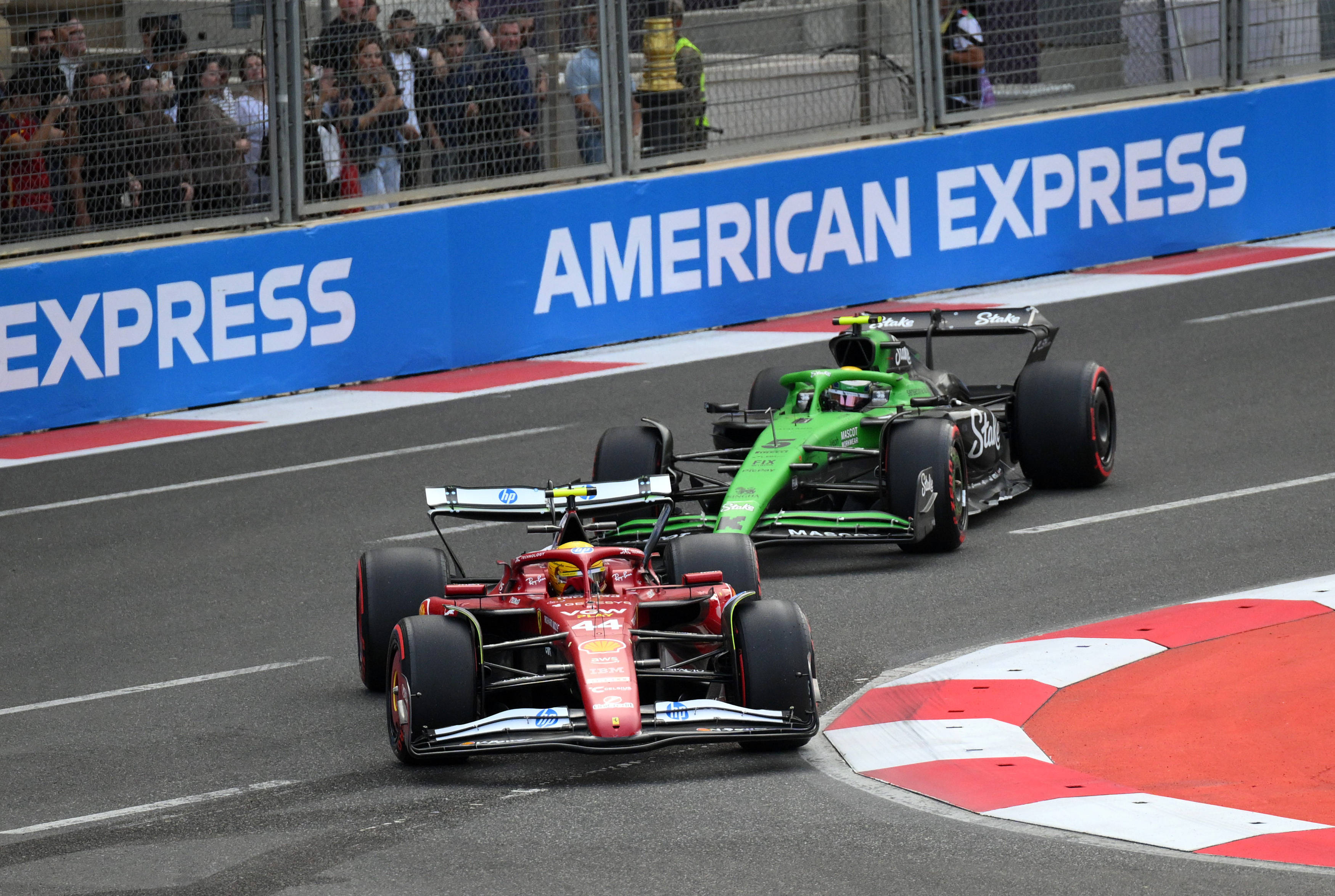 开云体育-迈凯伦翻盘红牛车队，汉密尔顿扛起全队的简单介绍