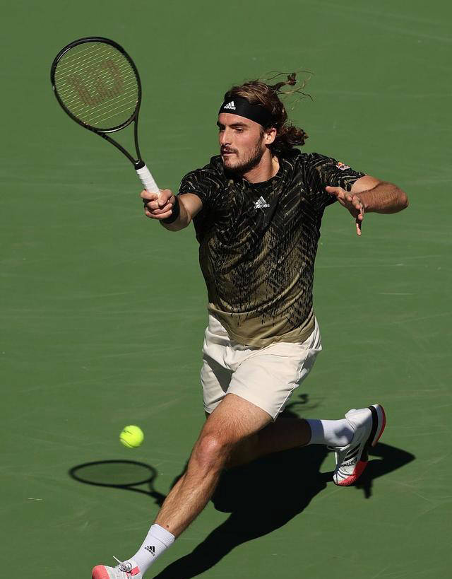 美网轻取年终总决赛，西西帕斯点燃赛场