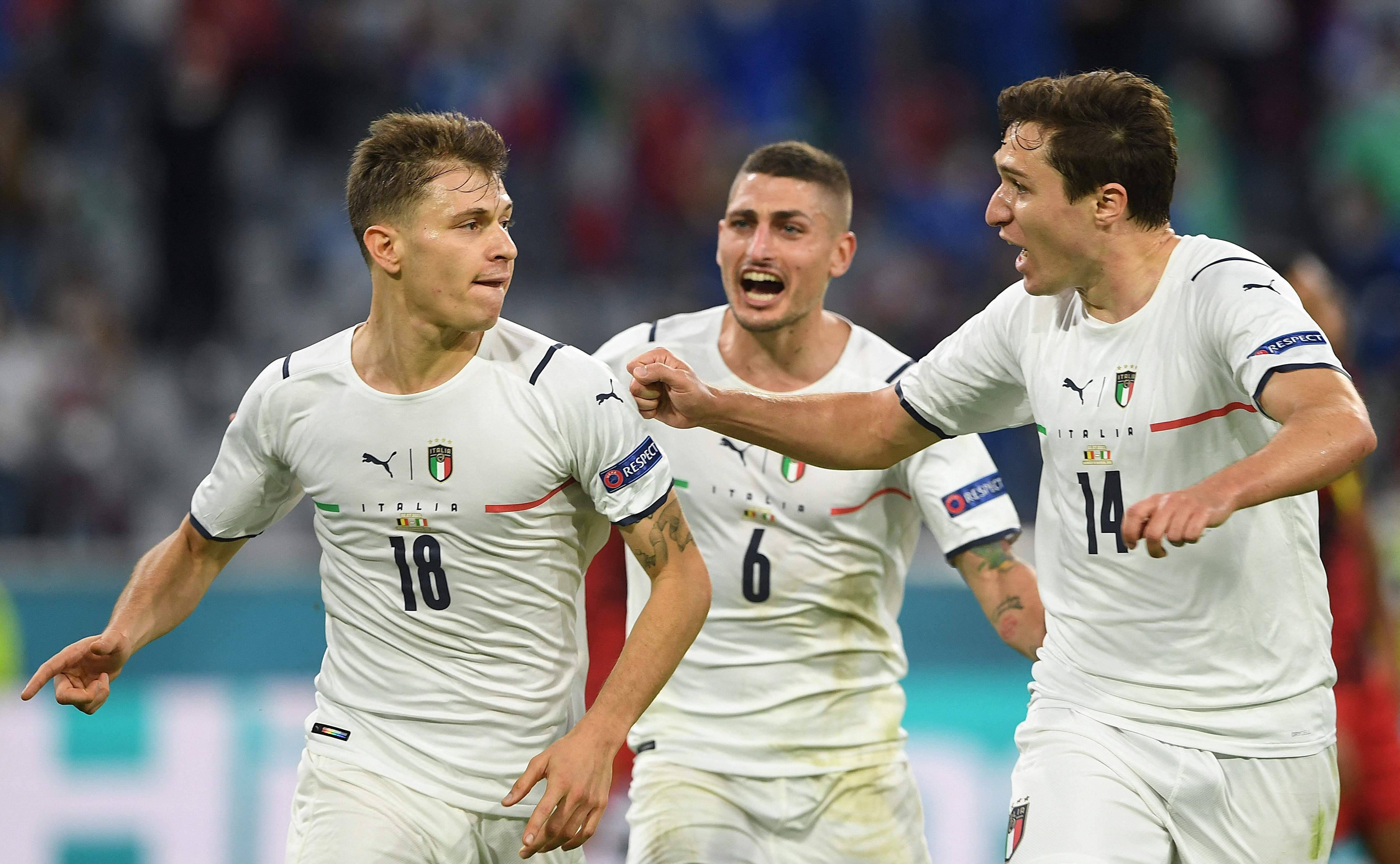 开云体育在线-法国队逆转马来西亚队，黄鸭组合点燃赛场