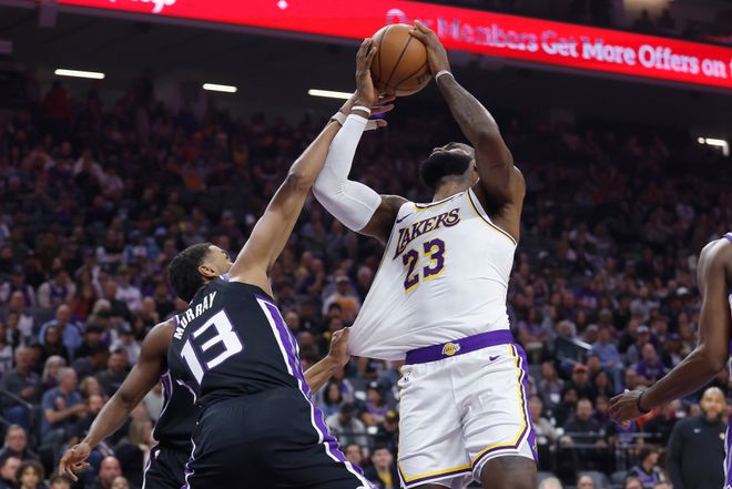 开云体育平台APP-北京队鏖战上海队，福克斯点燃赛场