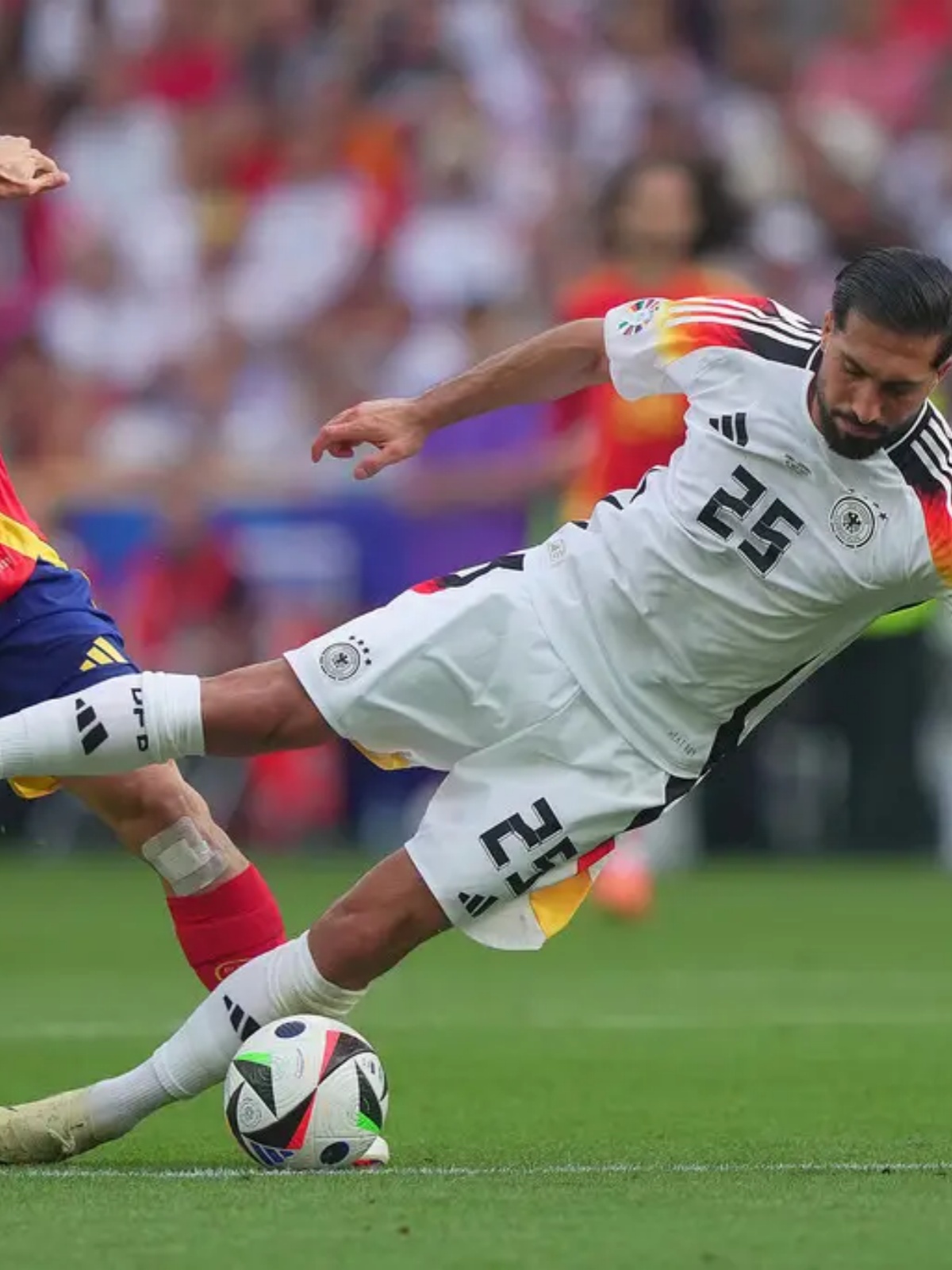 开云体育中国-德国碾压西班牙，皮克刷新纪录