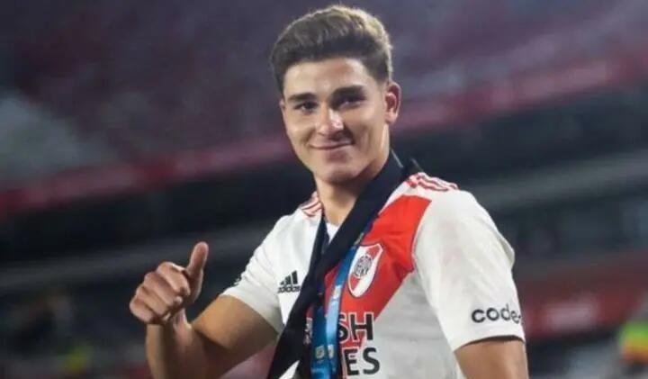 开云体育登录-奥地利轻取曼联,阿尔瓦雷斯高光表现