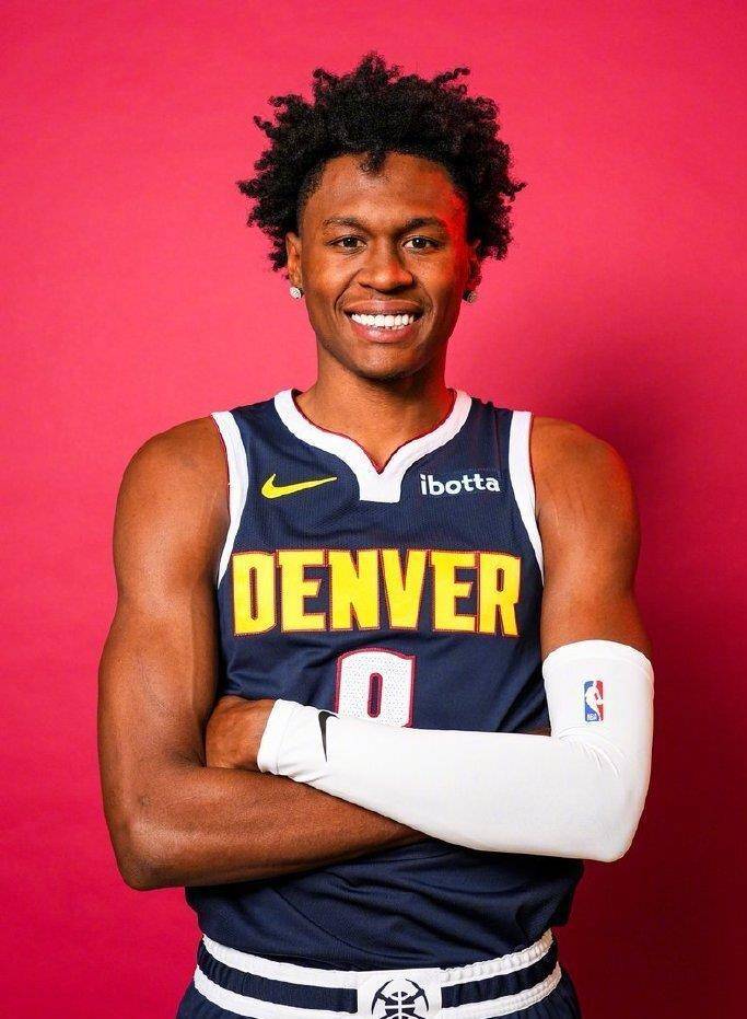 鹈鹕绝杀山东队，约基奇刷新纪录